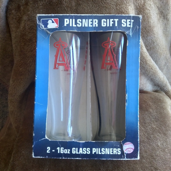 Angels Pilsner Glasses (2) - Picture 1 of 2